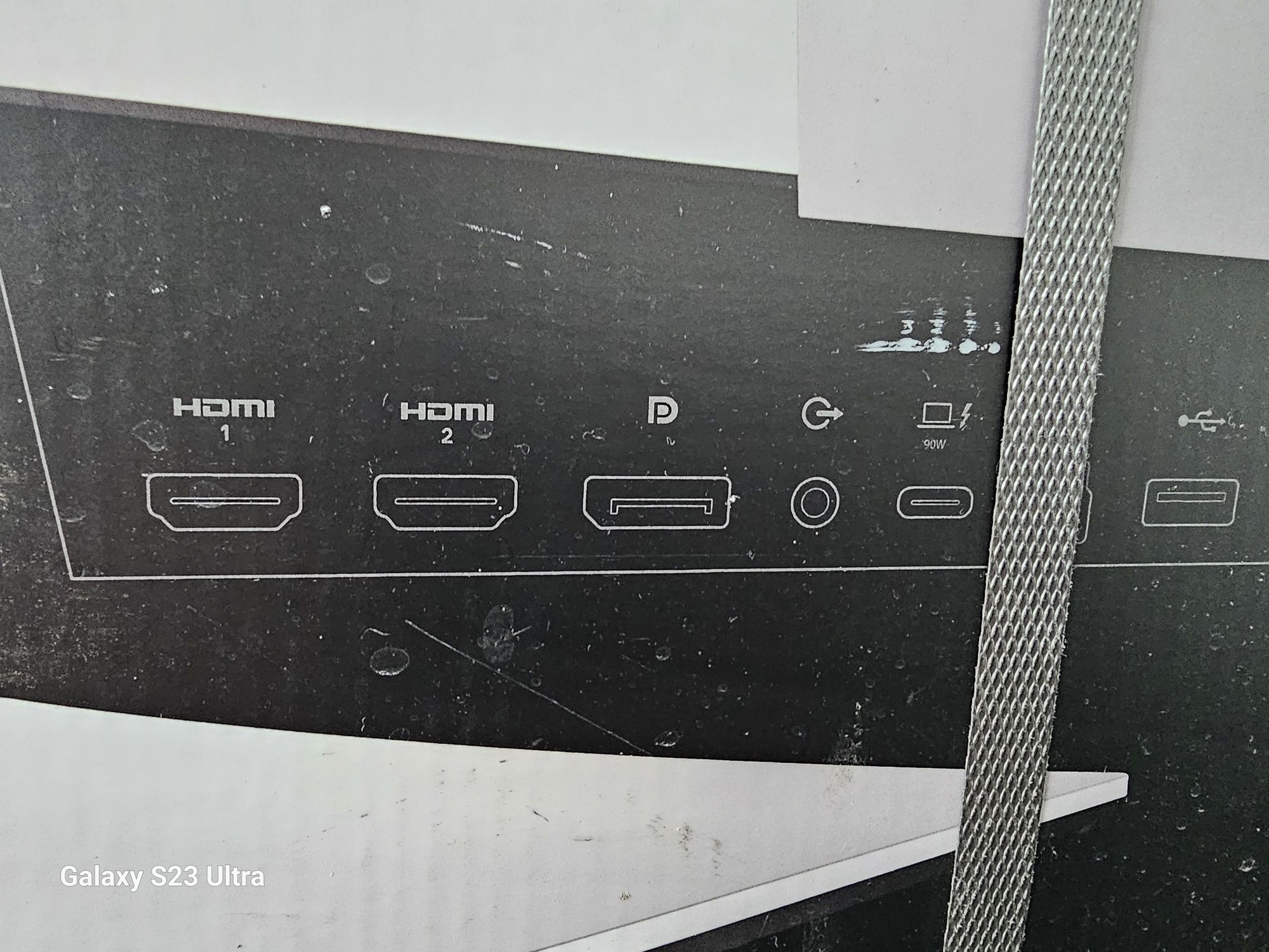 Monitor Dell ultra sharp 40"