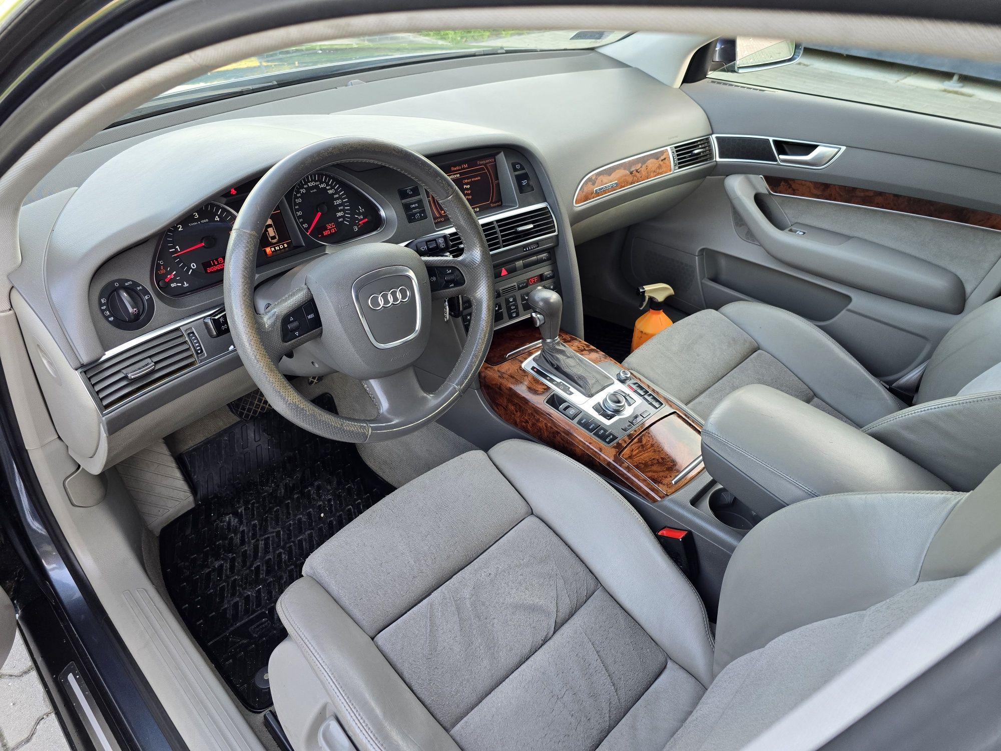 Audi A6 C6 Quattro 3.0 tdi xenon Vebasto hak el klapa