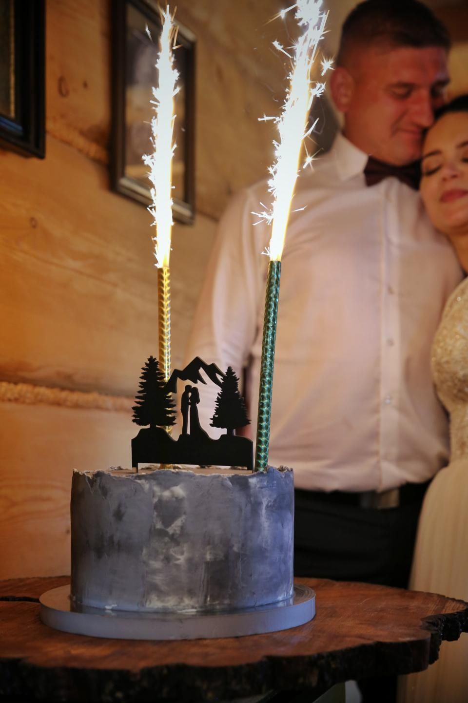 Personalizowany topper na tort (7 kolorów) motyw górski, napis na tort