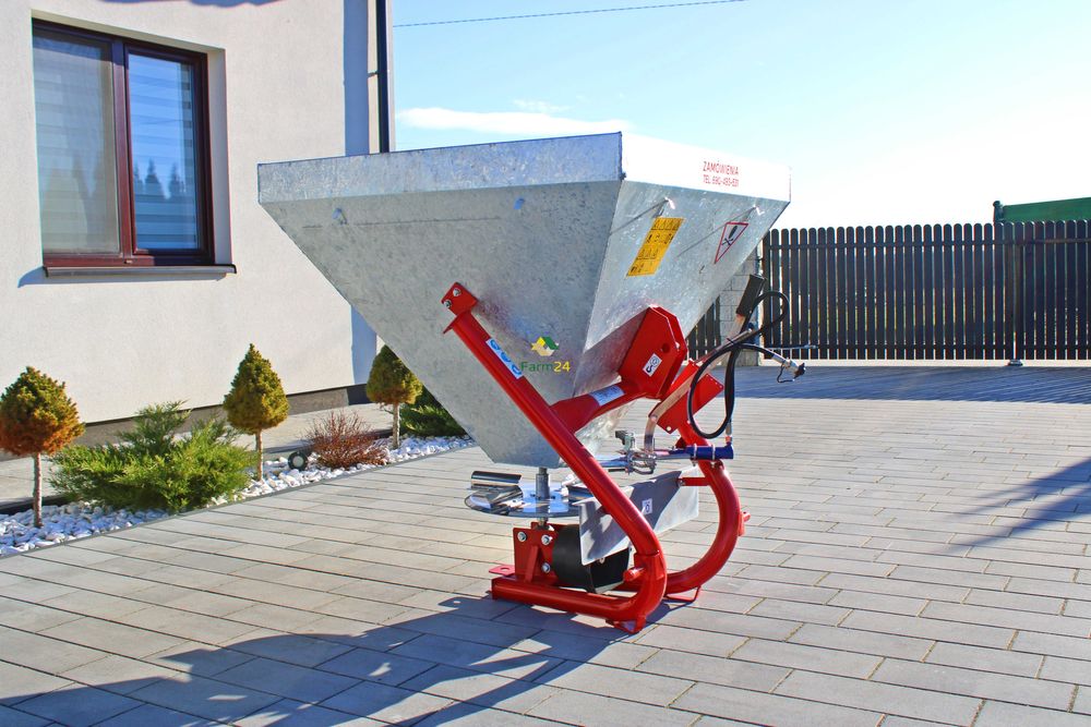 Posypywarka soli piasku Piaskarka Rozsiewacz komunalny Lejek do nawozu