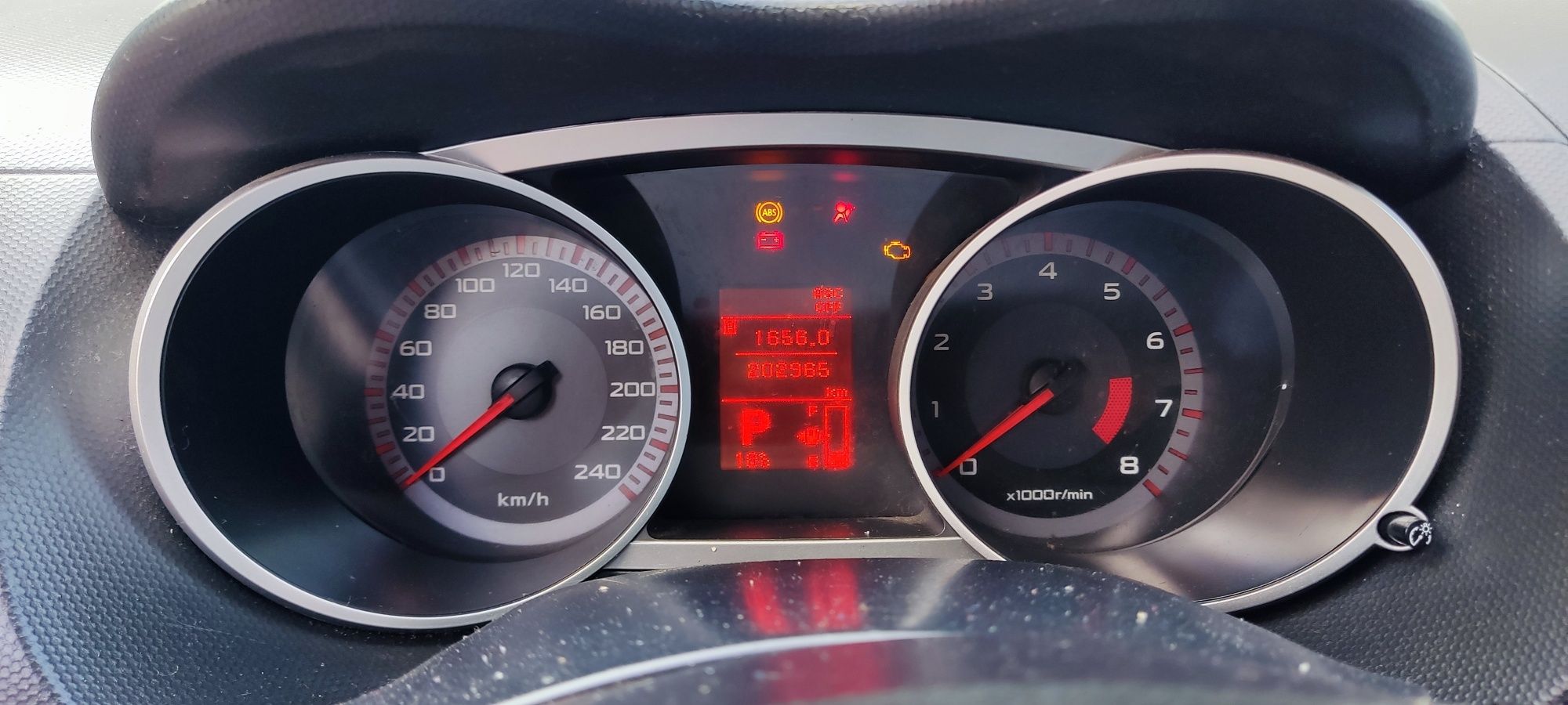 Mitsubishi Outlander XL