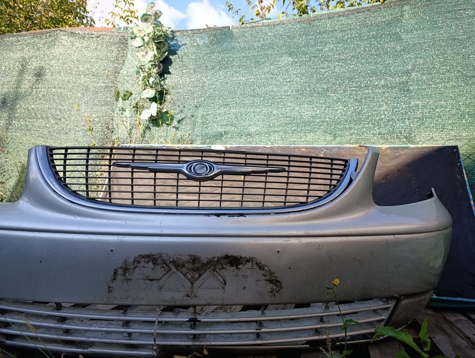 Бампер крайслер вояджер 096-06рв