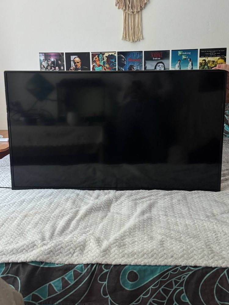 Телевізор Grunhelm 40 smart tv