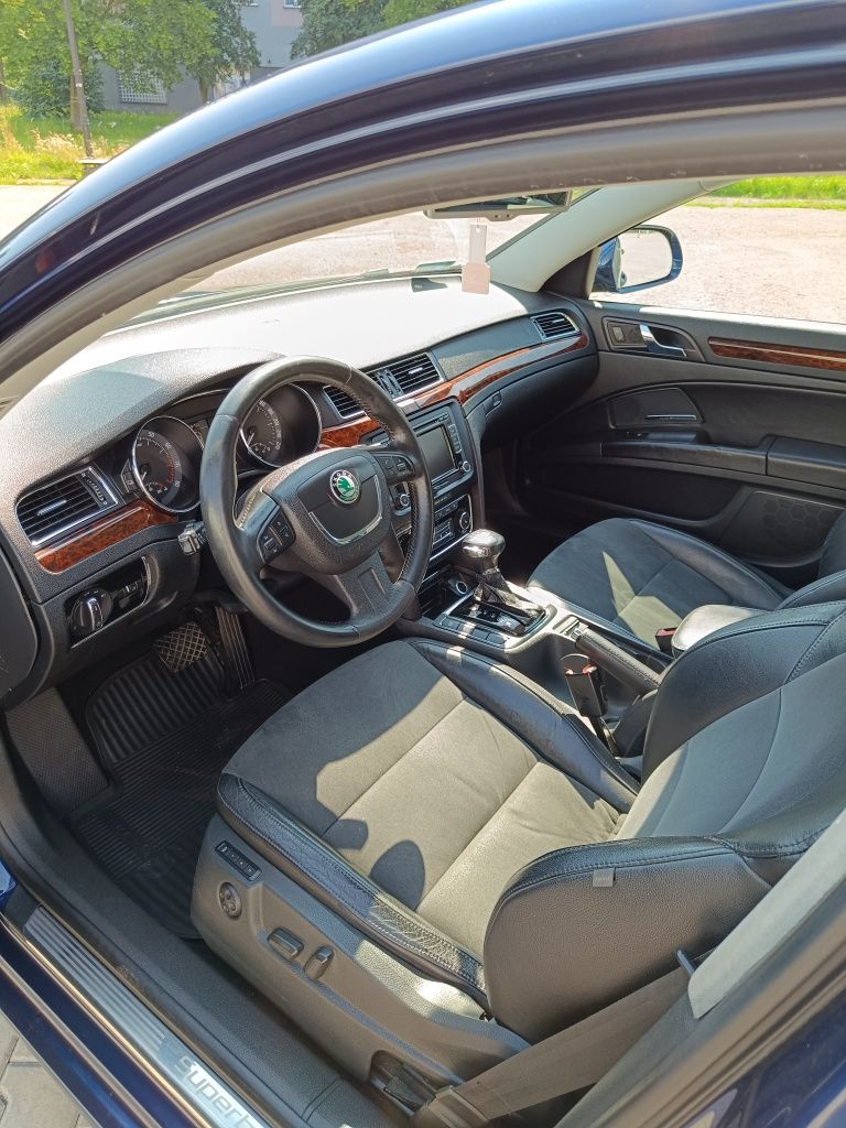 Skoda Superb 3.6 260 km 4x4