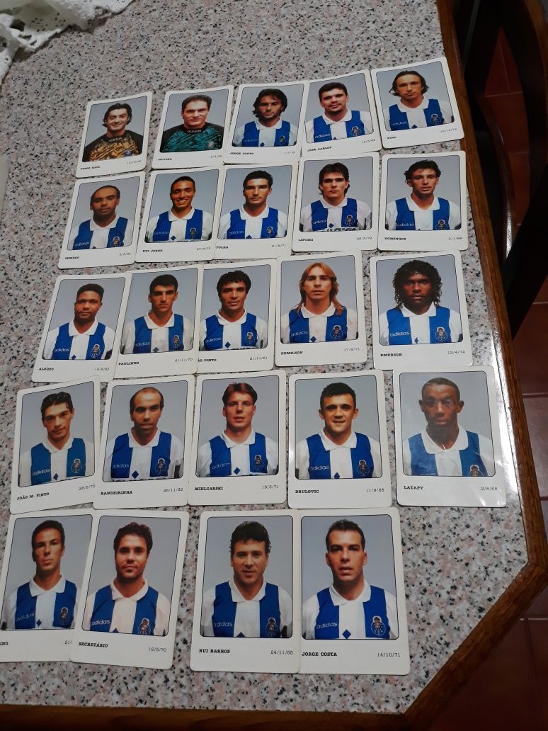 Conjunto variado de cromos