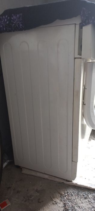 Продам LG пральну машину . Прямий привод. Гарний стан.