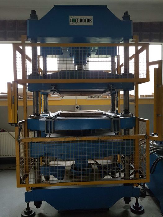Prasa hydrauliczna dwustopniowa 2x 60 T