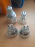 4 LÂMPADAS GU 10 220v 35w 2 de Led e 2 de halogéneo