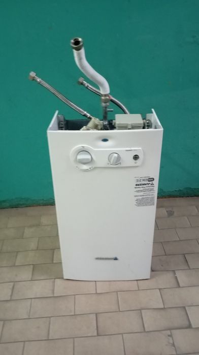 Esquentador inteligente atmosférico click Junkers