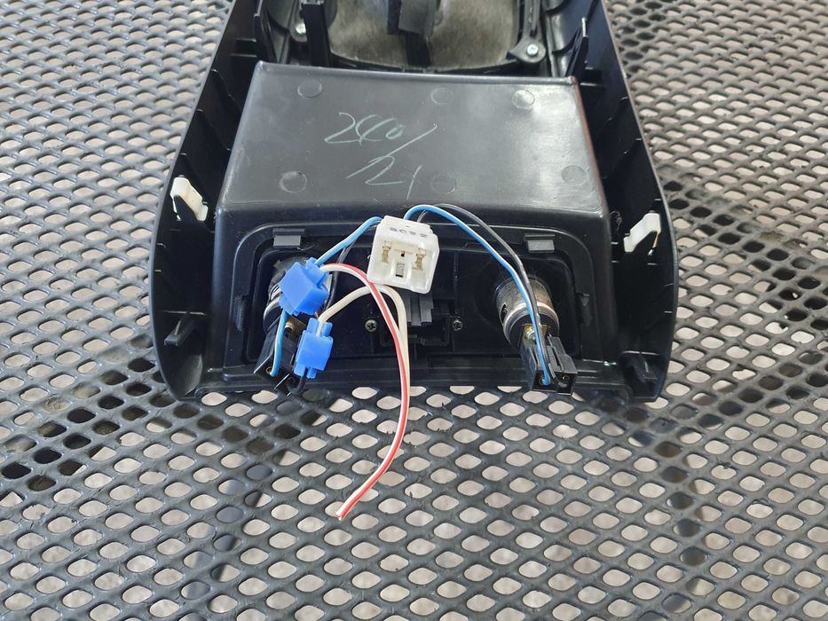 Panel ramka zapalniczka mieszek Hyundai i30 2008 r