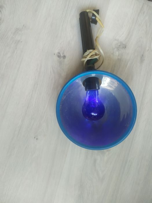 Синяя лампа медицинская