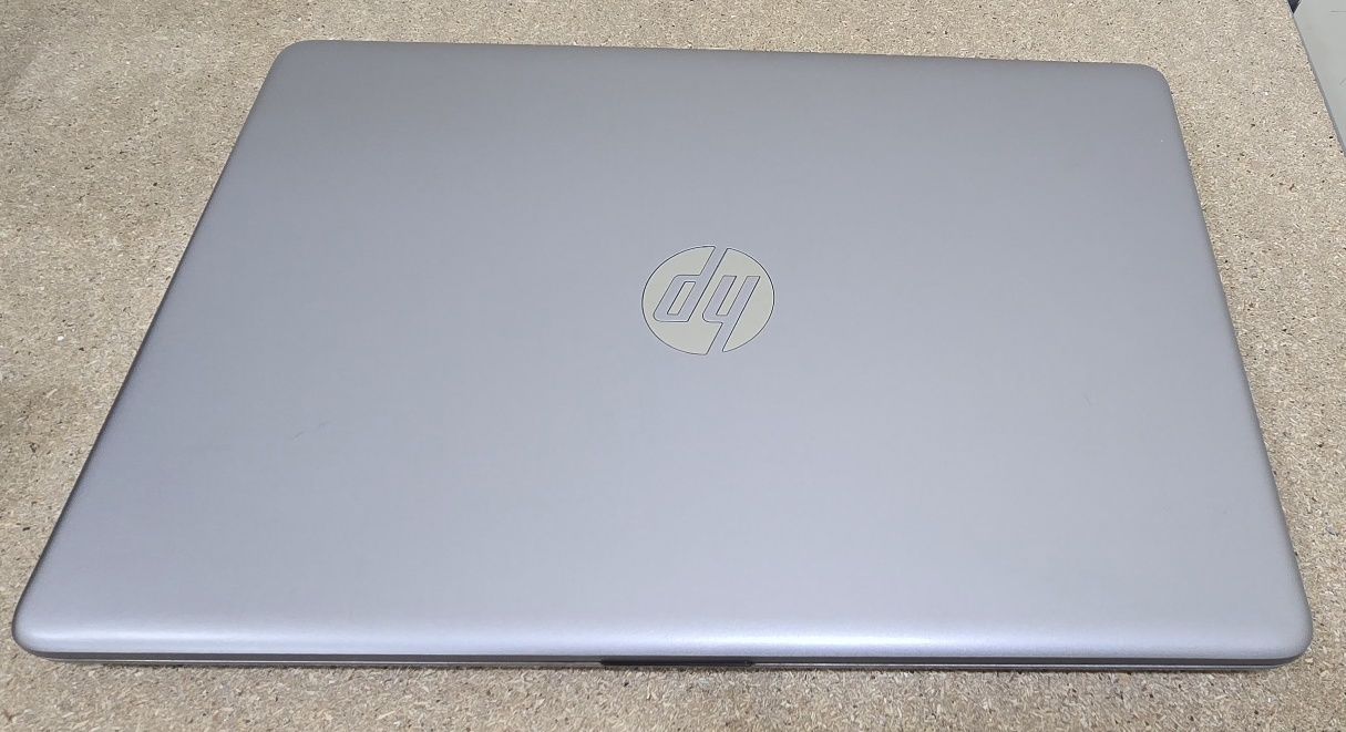 HP 250 G8 para peças