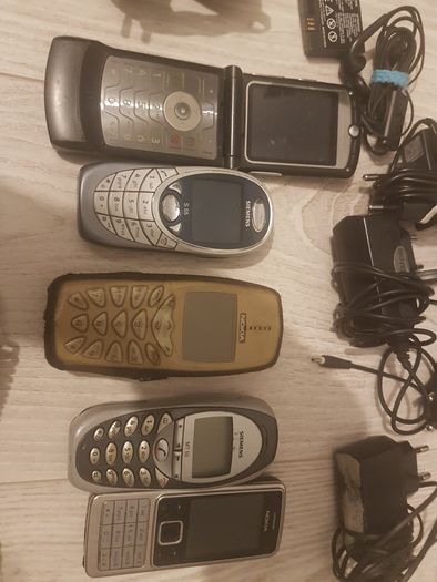 Akcesoria stare telefony GSM retro