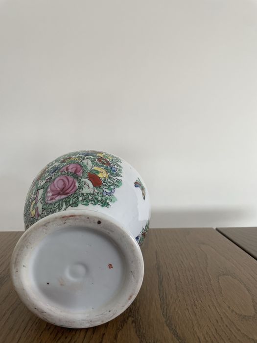 Pote/jarro fabricado em macau