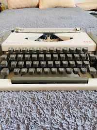 Maszyna do pisania OLYMPIA w dobrym stanie