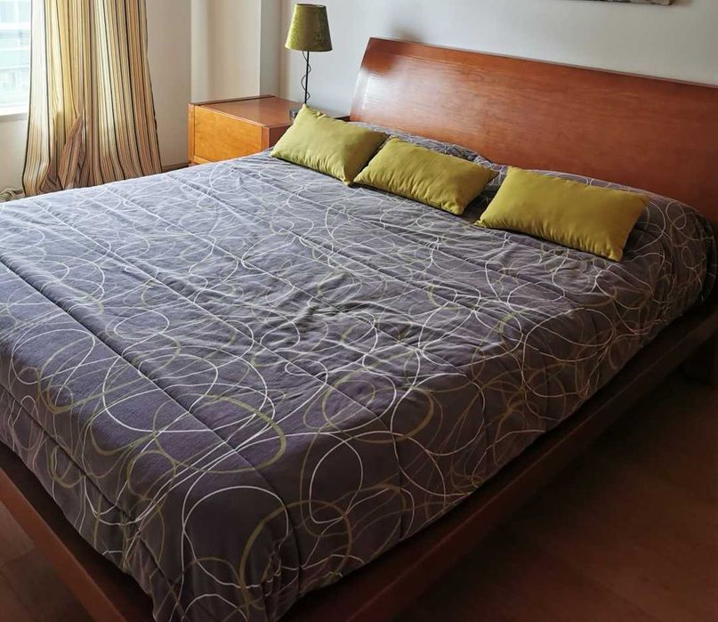 Cama de casal completa com estrado e colchão 160 x 200