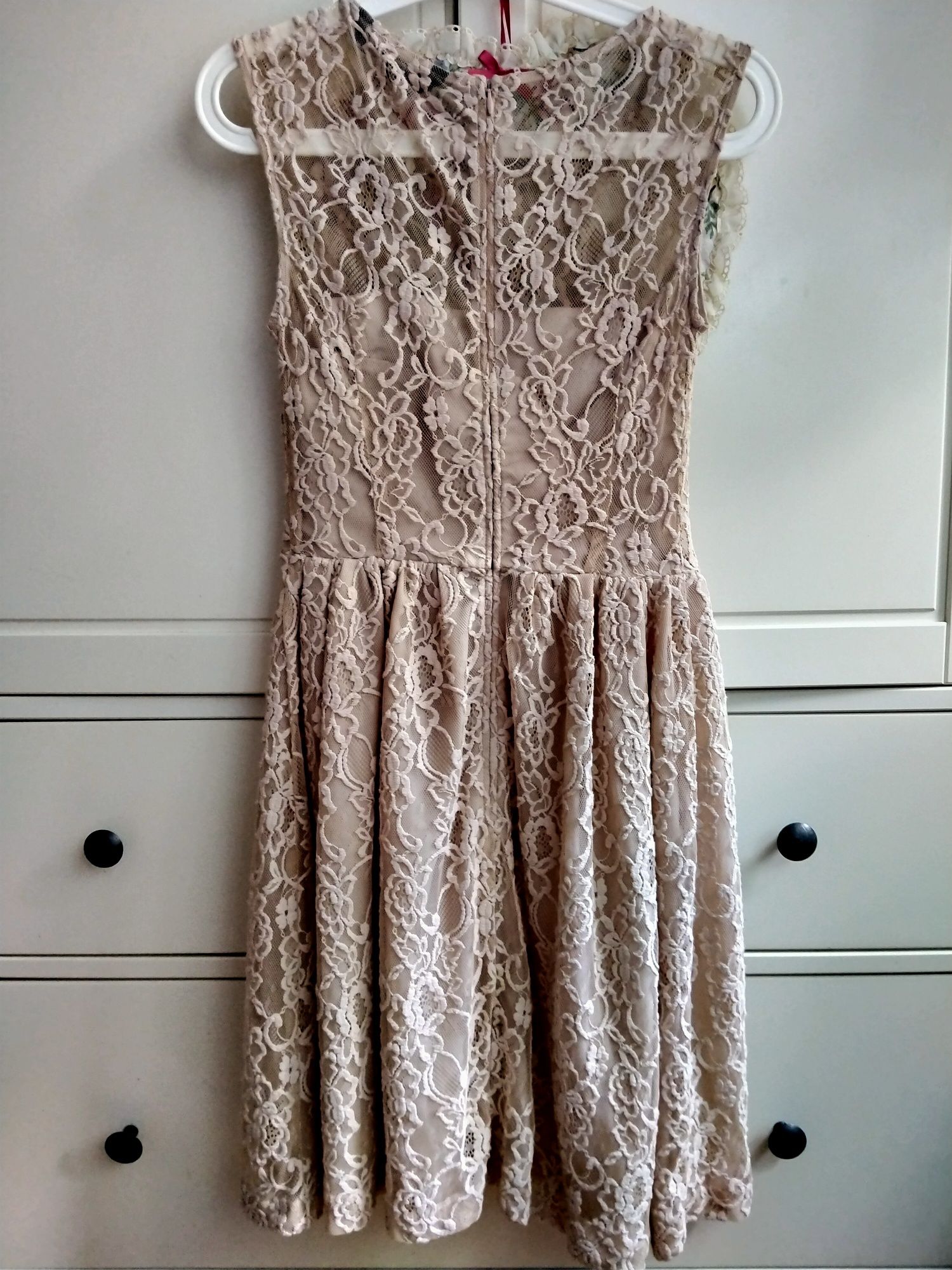 Beżowa koronkowa sukienka Zara S 36