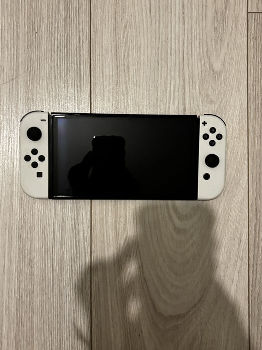 Nintendo switch oled ULTRA ZESTAW Z GRAMI