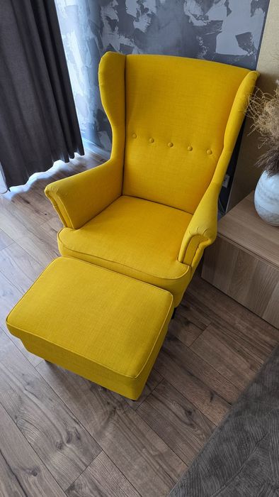 Fotel uszak i podnóżek Ikea