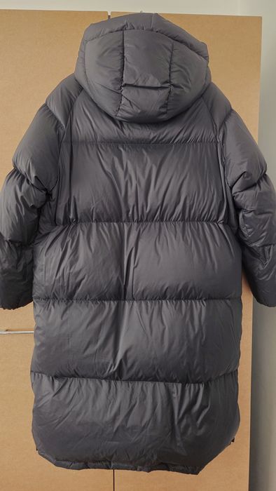 новий пуховик Gant