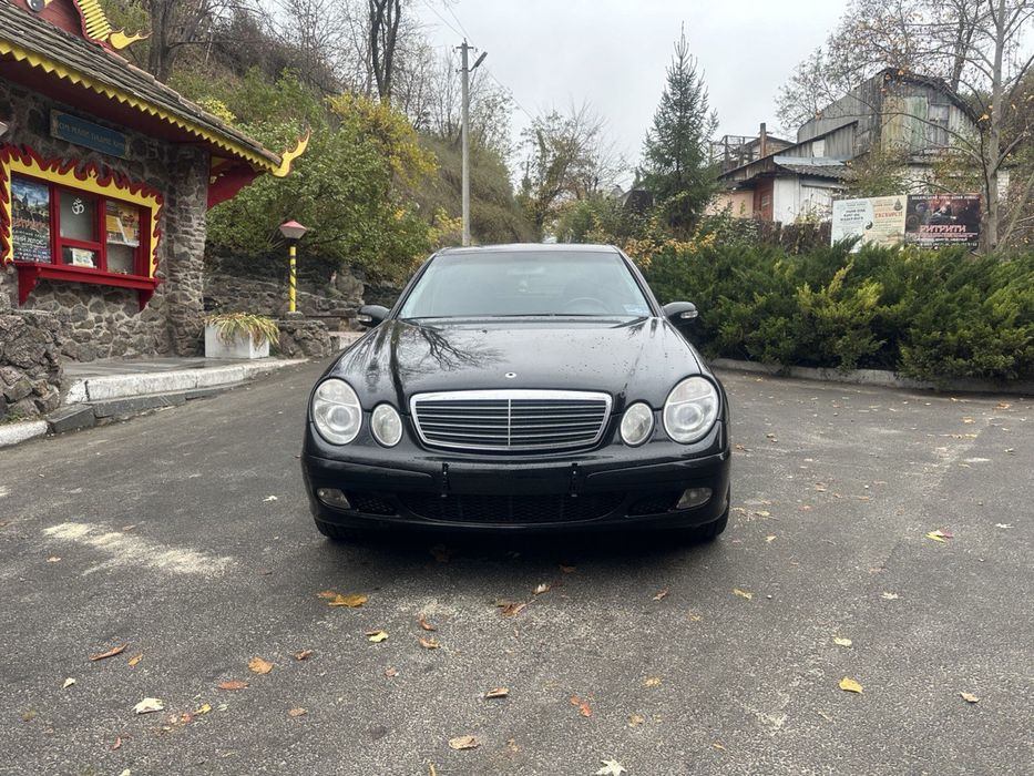 Mercedes-Benz w211
