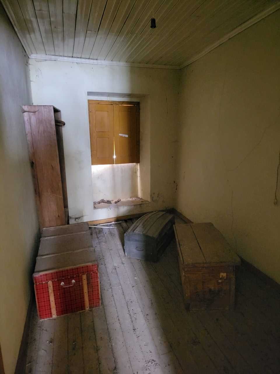 Prédio com terreno em Melo (Gouveia)