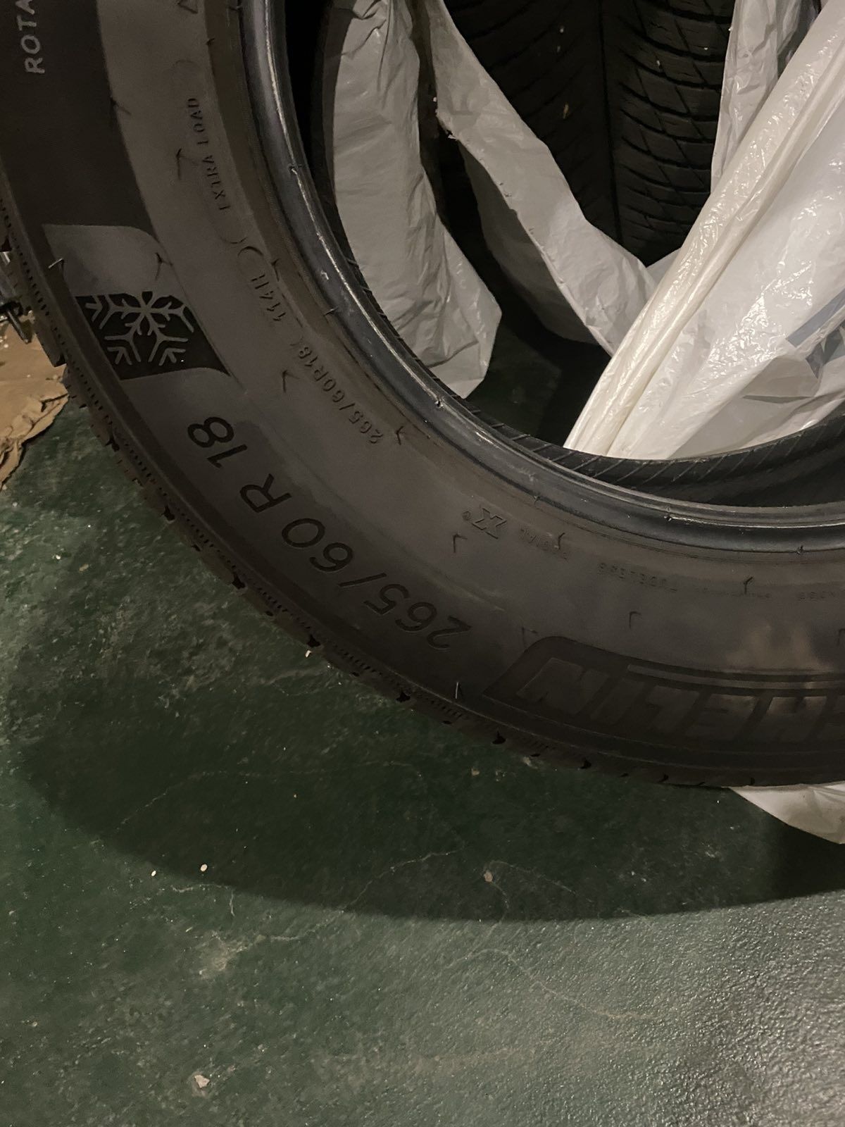 Зимові шини MICHELIN Pilot Alpin 5 SUV  265/60 R18 114H.