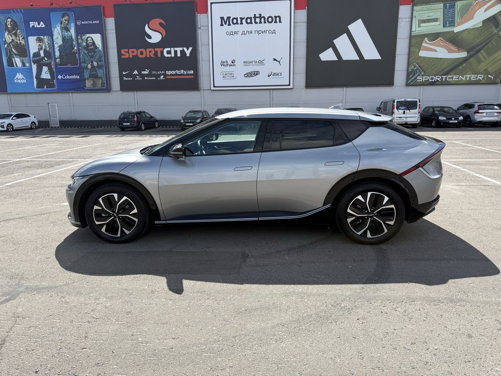 Kia EV6 2022 стан ідеальний