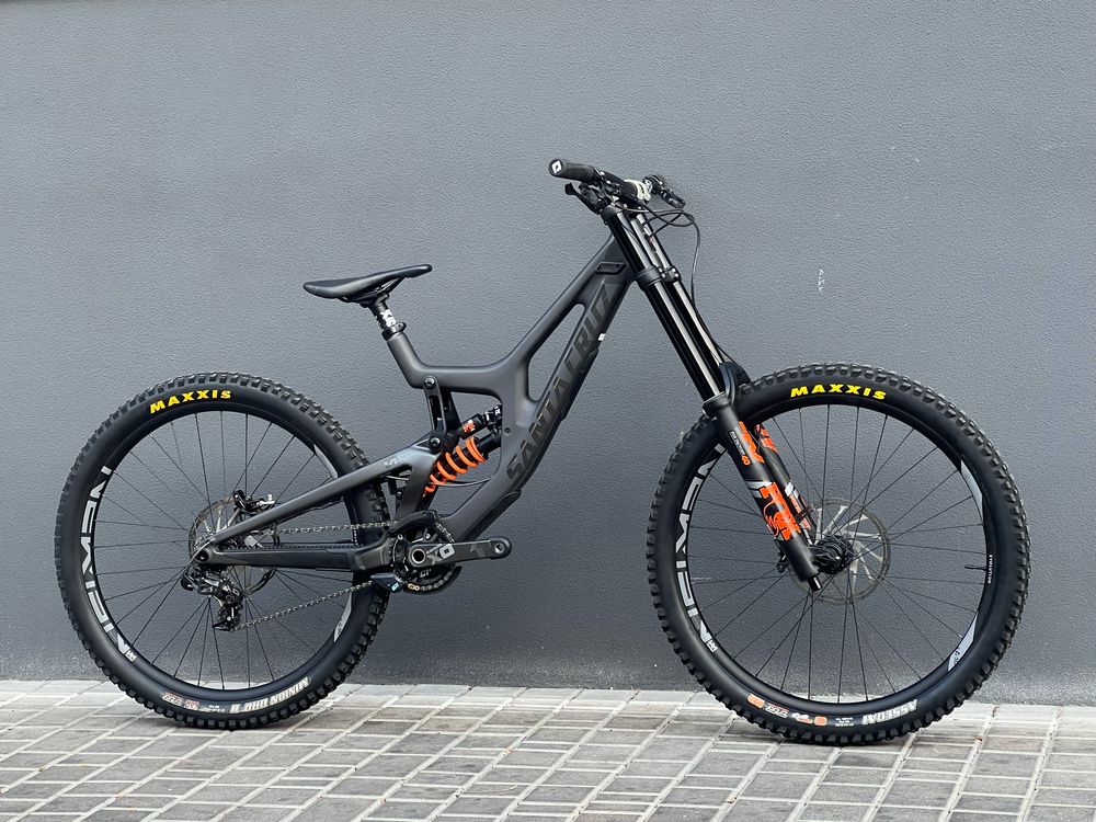 SantaCruz V10 2022 двовідвіс FOX 40/Kashima/Carbon/Renthal/Dt swiss/X0