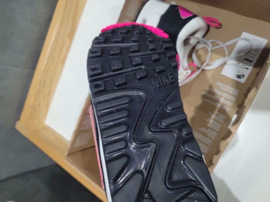 Buty damskie Nike Air Max 90 Futura 37,5