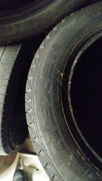 Зимові Шини 235/60/18