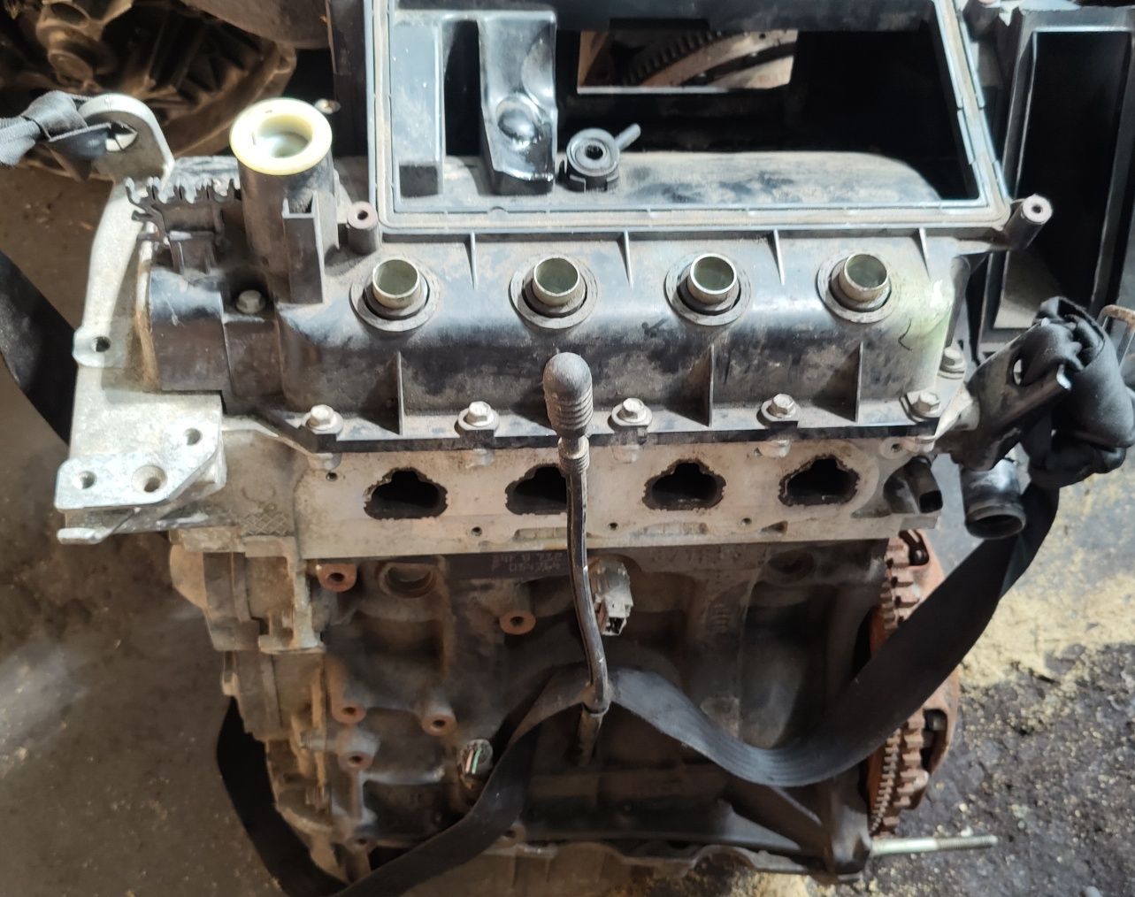 silnik Renault 1.2 16v D4F B712