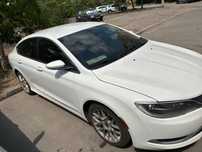 Chrysler 200 продаём свое авто