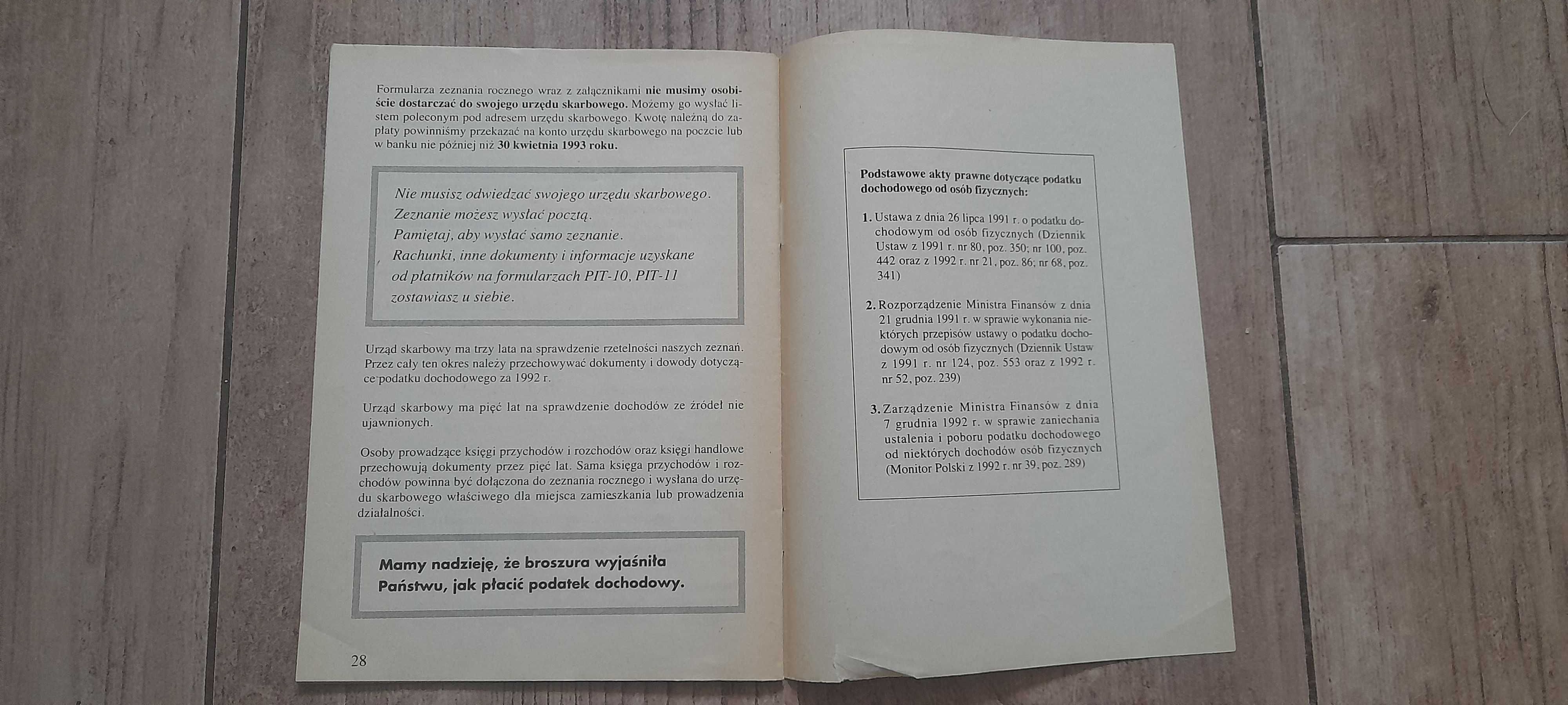 "Jak płacić podatek dochodowy od osób fizycznych za rok 1992" broszura