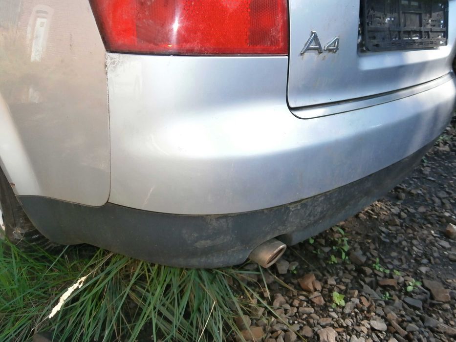 audi A4 B6 sedan zderzak tył tylny srebrny LY7W