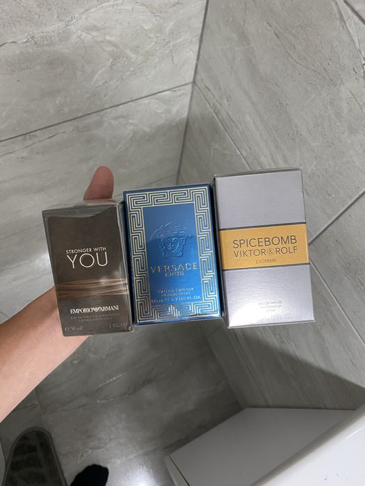 Парфуми Versace, Viktor&Rolf, Armani