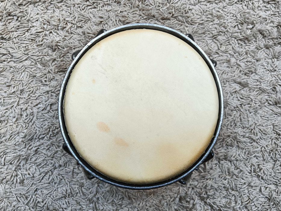Bęben, bębenek, bongos drewniany klepkowy perkusyjny 7"