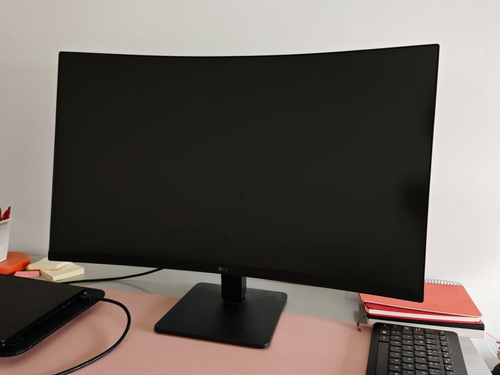 Monitor LG 32'' curvo