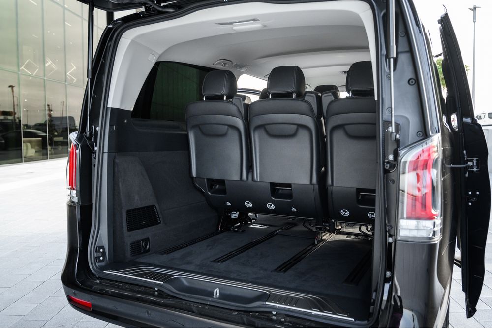 Busdrive.pl Wynajem bus Mercedes V Klasa 2024 extra długa 8 osobowy