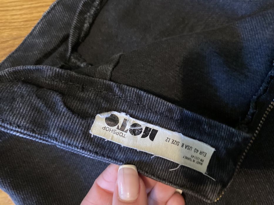 Спідниця міні чорного кольору