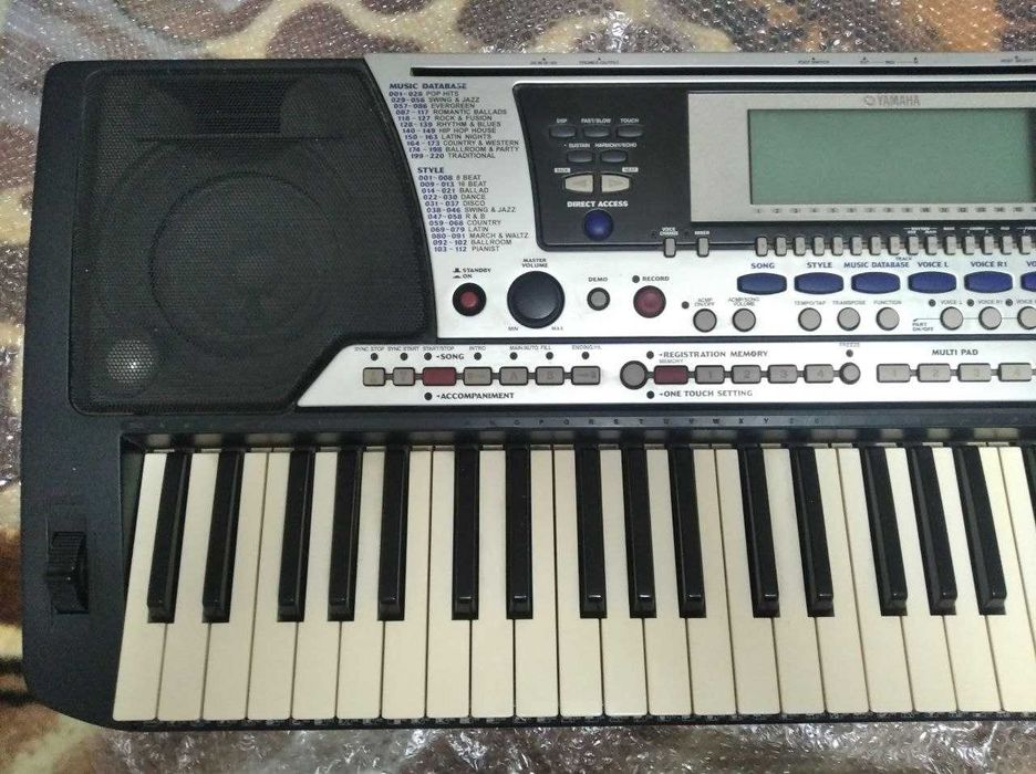 Ямаха ПСР 550 в ідеальному стані