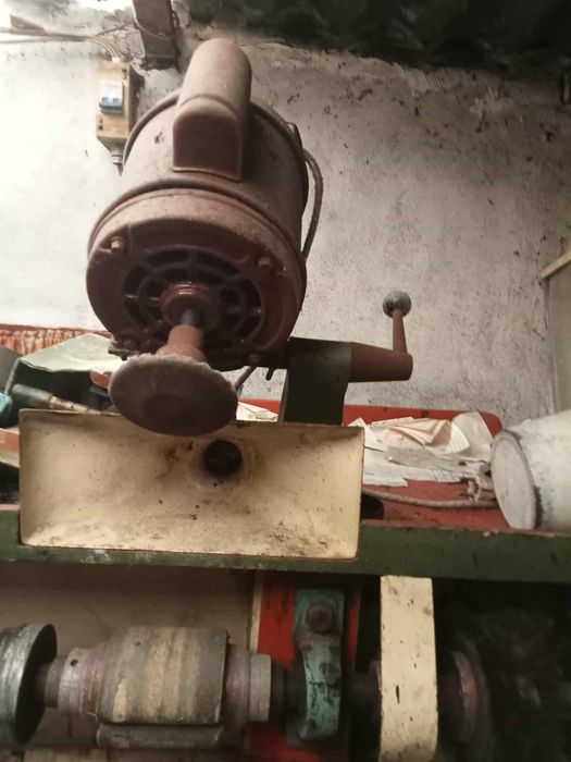 Máquina de lixar/polir sapateiro