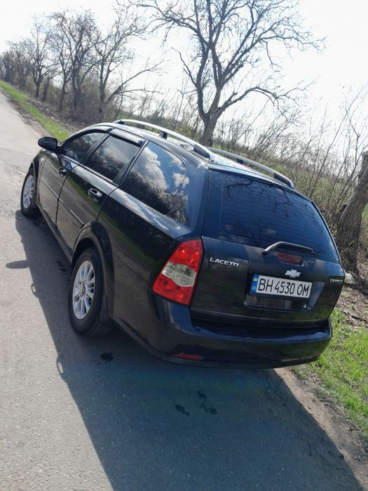 Автомобіль Chevrolet Lacetti