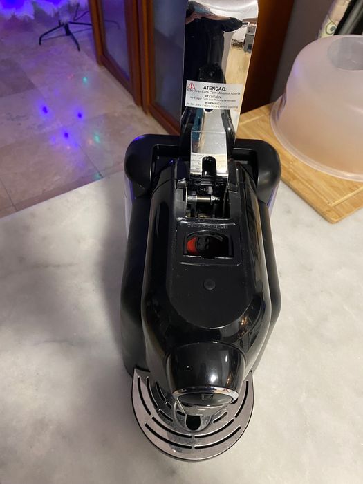 Máquina café cápsulas Delta Qool