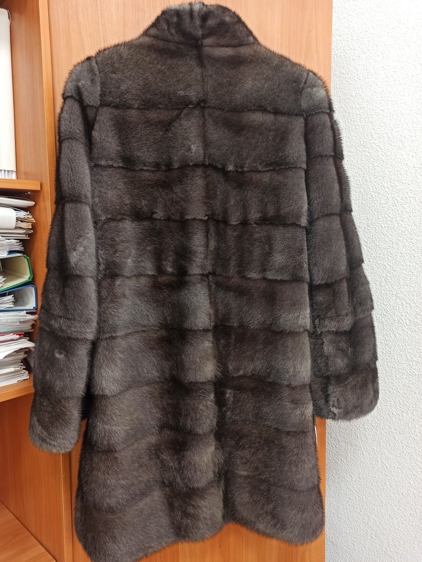 Норковая шуба, р. 46-48 (наш), 90 см, ОАЭ, в новом состоянии