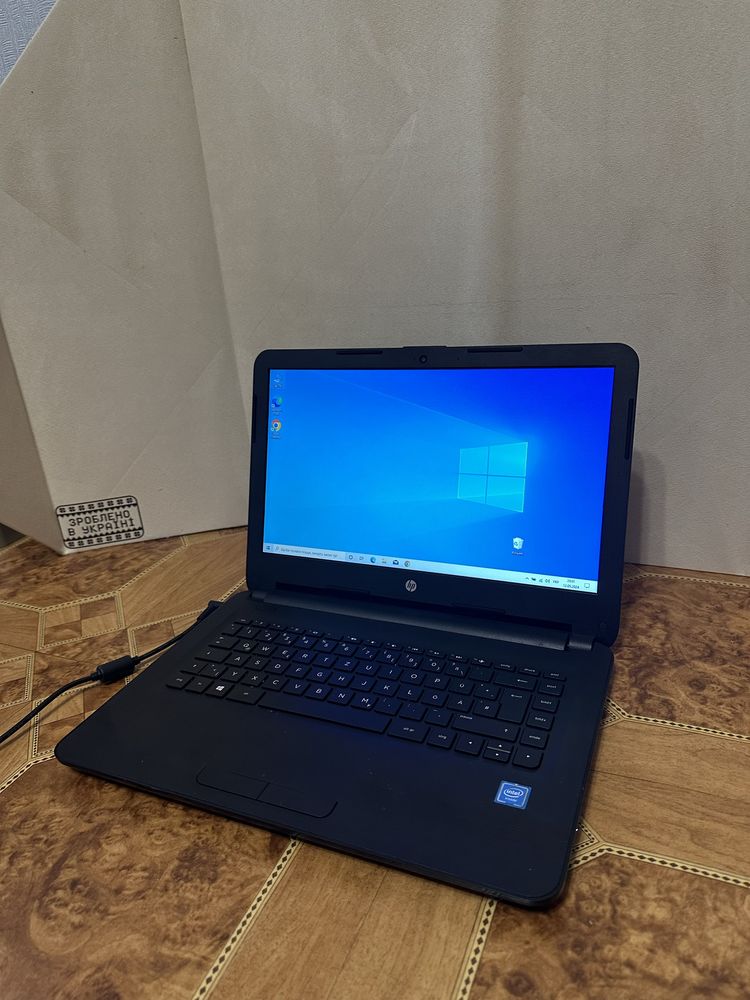 HP Notebook - 14-am030ng)