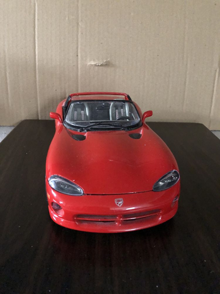 Dodge Viper burago 1/18