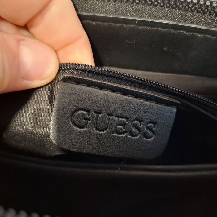 Guess torebka długi pasek