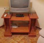 Movel tv, madeira e vidro. Como novo