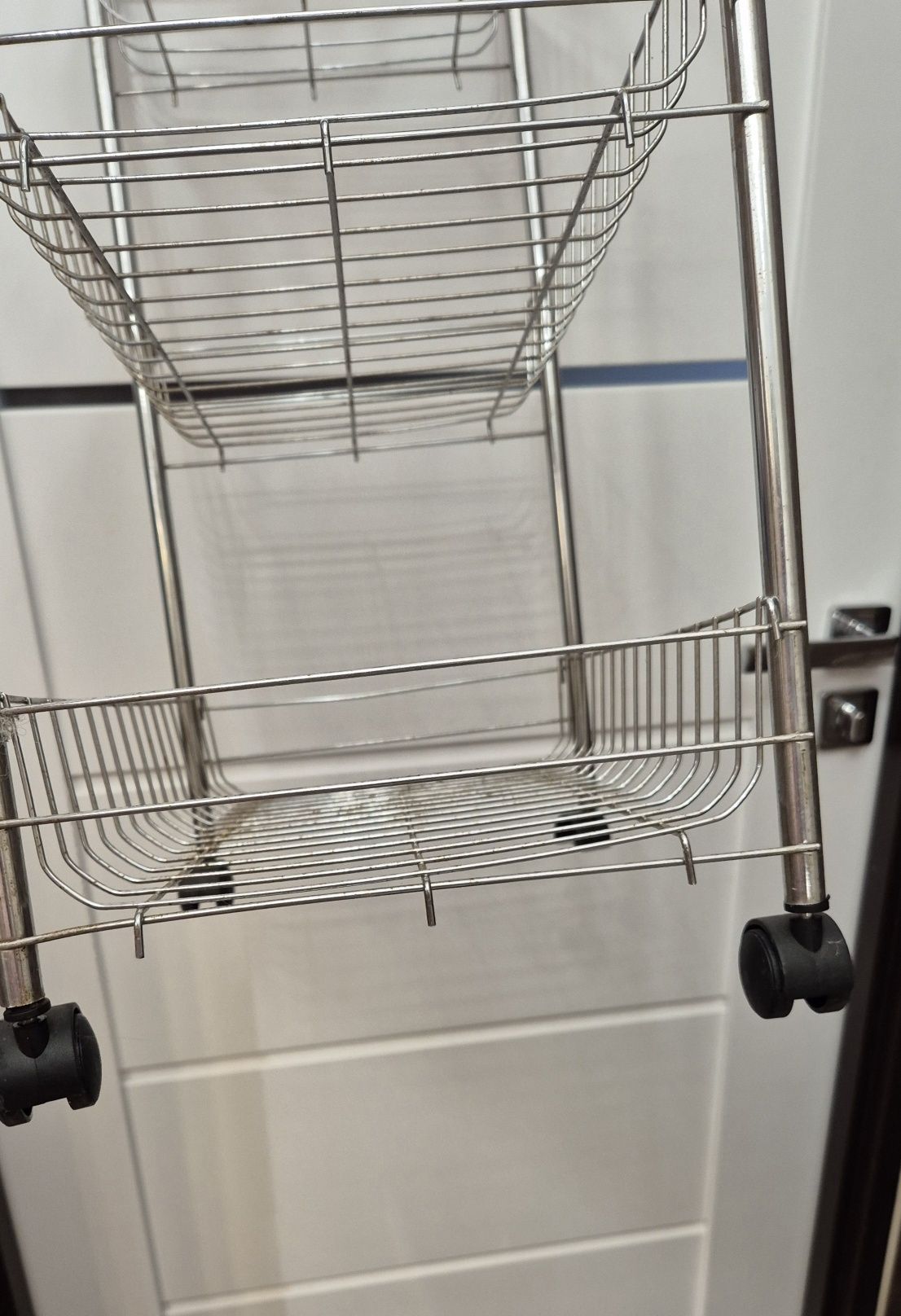 Regały metalowy chromowany łazienki kółka 61 cm